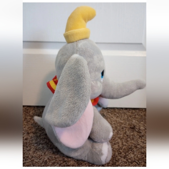 Disney Store Dumbo the Elephant Large 15" Plush Stuffed Animal Toy - Picture 3 of 8